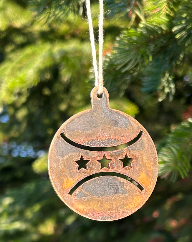 Rundt juleophæng med tre stjerner
